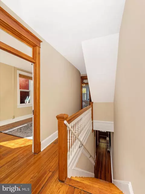 Entry Way - 226 Dill Ave, Frederick, MD 21701 photo 7 of 9