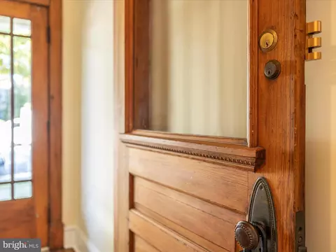 Entry Way - 226 Dill Ave, Frederick, MD 21701 photo 1 of 9