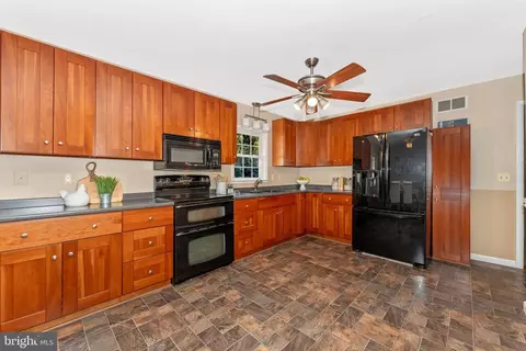 8505 Chestnut Grove Rd, Frederick, MD 21701 photo 11