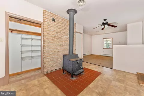 8505 Chestnut Grove Rd, Frederick, MD 21701 photo 19