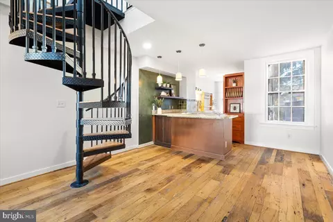 40 S Bentz St, Frederick, MD 21701 photo 5