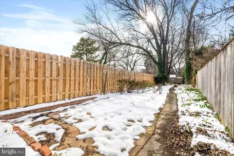 Exterior - 116 W Fourth St, Frederick, MD 21701 photo 6 of 8