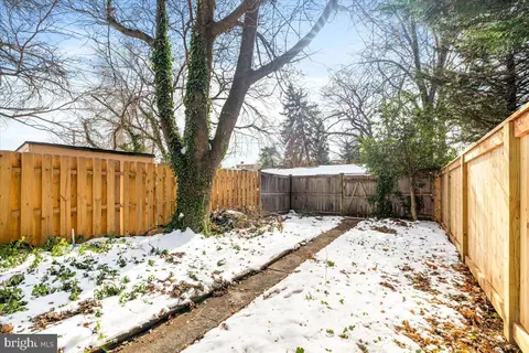 Exterior - 116 W Fourth St, Frederick, MD 21701 photo 7 of 8