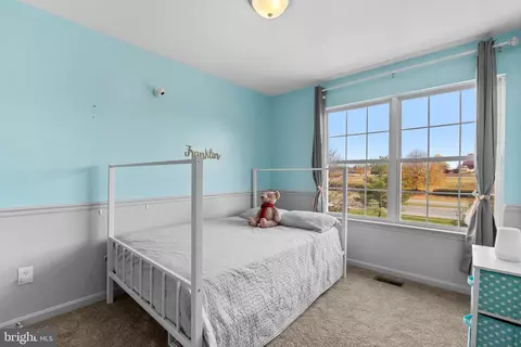 Bedroom - 7112 Collinsworth Pl, Frederick, MD 21703 photo 6 of 8