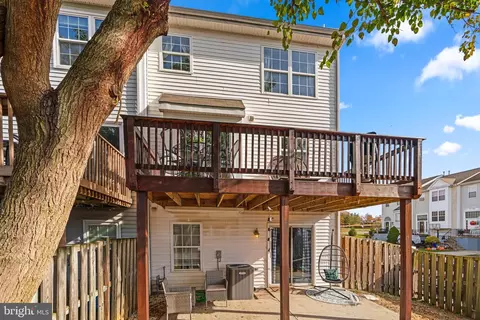 Exterior - 7112 Collinsworth Pl, Frederick, MD 21703 photo 6 of 8