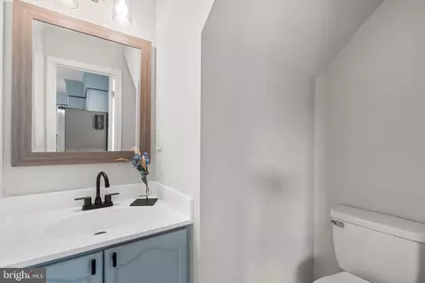 Entry Way - 7112 Collinsworth Pl, Frederick, MD 21703 photo 3 of 4