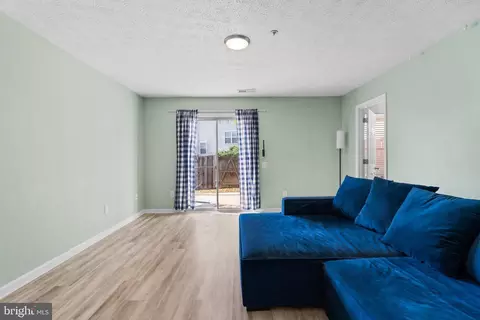 Living - 7112 Collinsworth Pl, Frederick, MD 21703 photo 4 of 5