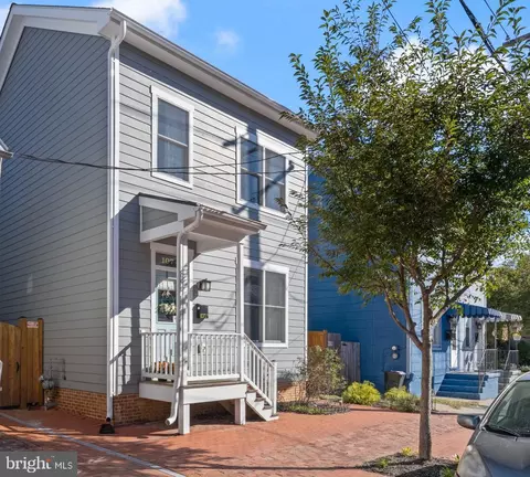 107 E 5th St, Frederick, MD 21701