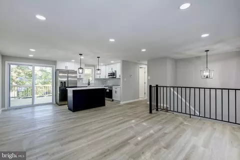 Living - 1377 Rollinghouse Dr, Frederick, MD 21703 photo 4 of 8