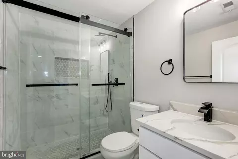 Bath - 1377 Rollinghouse Dr, Frederick, MD 21703 photo 3 of 3