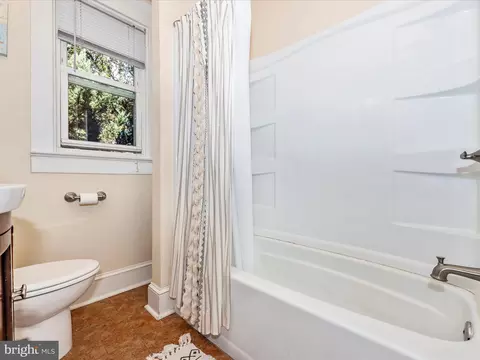 Bath - 209 W South St, Frederick, MD 21701 photo 5 of 5