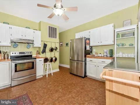 Kitchen - 209 W South St, Frederick, MD 21701 photo 4 of 4