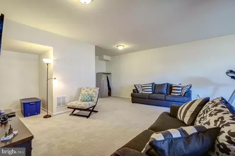 8482 Hedwig Ln, Frederick, MD 21704 photo 8