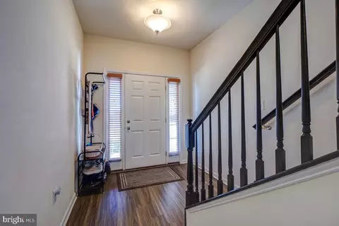 8482 Hedwig Ln, Frederick, MD 21704 photo 4