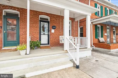 Exterior - 240 W 5th St, Frederick, MD 21701 photo 8 of 9