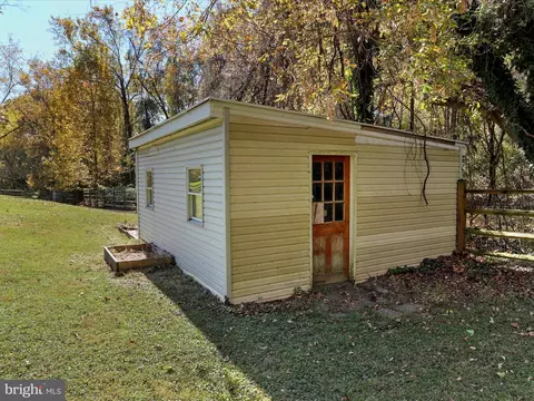 Exterior - 7726 Bridle Path Cir, Frederick, MD 21701 photo 10 of 11