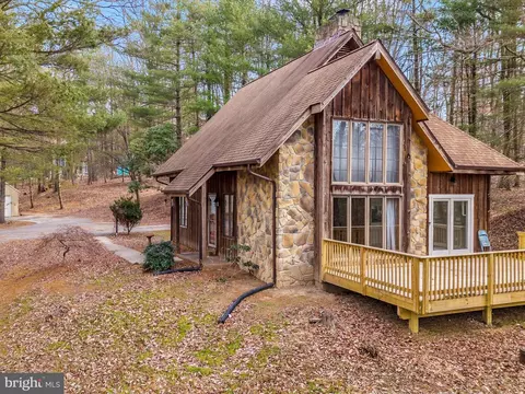 7407 Woodville, Mount Airy, MD 21771