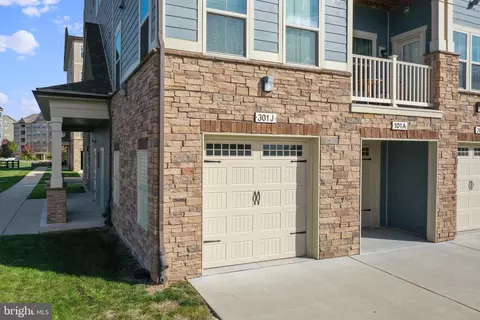 3272 Pine Needle Cir #301, Frederick, MD 21704 photo 32