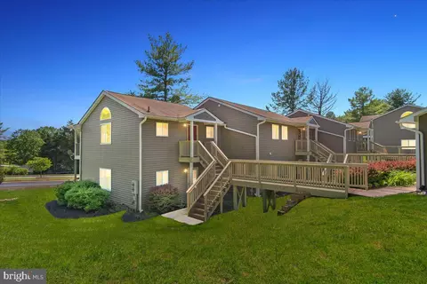 10299 Cliff Swallow Ct #204-F, New Market, MD 21774