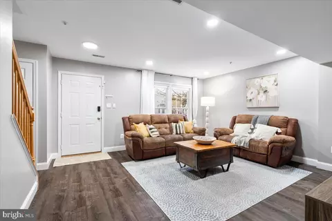 563 Primus Ct, Frederick, MD 21703 photo 3