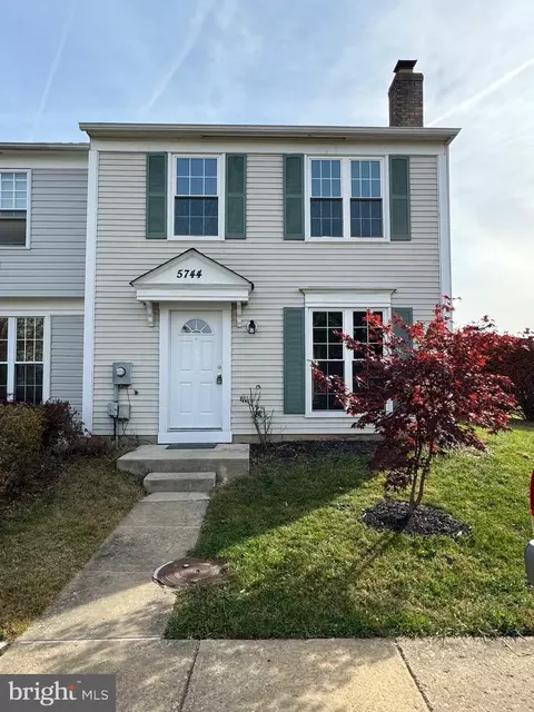 5744 Sunset View Ln, Frederick, MD 21703 photo 1
