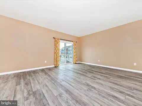 Living - 6902 Representation Ln, Frederick, MD 21703 photo 4 of 4