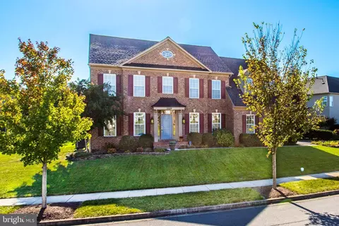 5510 Young Family Trl E, Adamstown, MD 21710