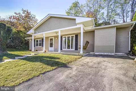 Exterior - 6092 Quartz Cir, Frederick, MD 21702 photo 2 of 7