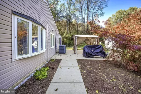 Exterior - 6092 Quartz Cir, Frederick, MD 21702 photo 5 of 7