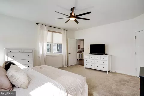 Bedroom - 1204 Marsalis Pl, Frederick, MD 21702 photo 2 of 4