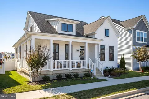 Exterior - 1204 Marsalis Pl, Frederick, MD 21702 photo 1 of 4