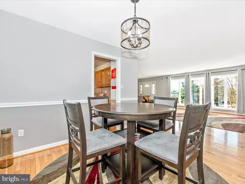 8005 Dustin Dr, Frederick, MD 21701 photo 10