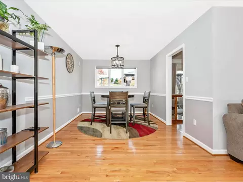 8005 Dustin Dr, Frederick, MD 21701 photo 9
