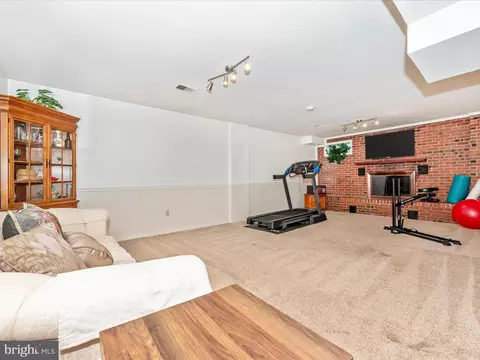 8005 Dustin Dr, Frederick, MD 21701 photo 33