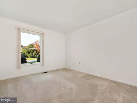 8170 Claiborne Dr, Frederick, MD 21702 photo 32