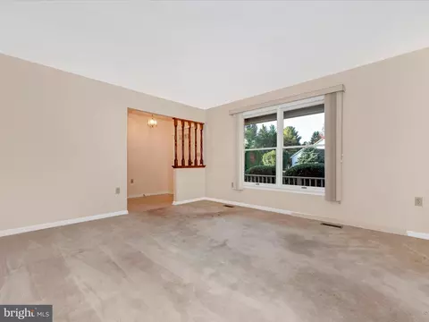 8170 Claiborne Dr, Frederick, MD 21702 photo 8
