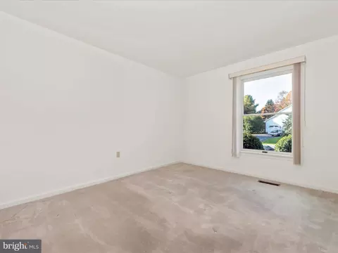8170 Claiborne Dr, Frederick, MD 21702 photo 30