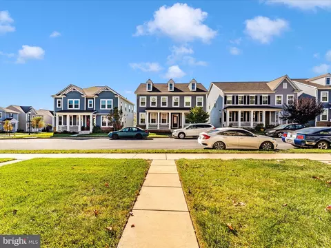 Exterior - 1205 Lawler Dr, Frederick, MD 21702 photo 11 of 17