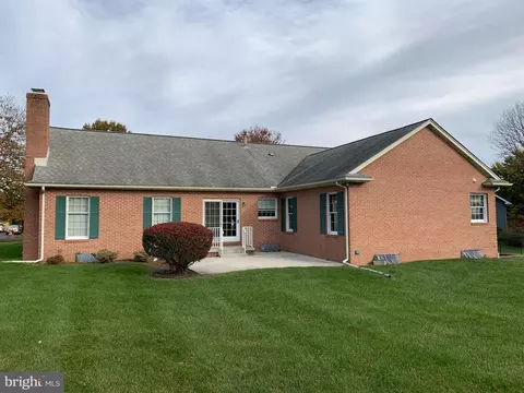 8202 Fox Hunt Ln, Frederick, MD 21702 photo 7