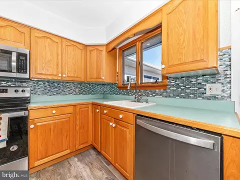 9242 Oak Tree Cir, Frederick, MD 21701 photo 14