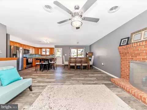 9242 Oak Tree Cir, Frederick, MD 21701 photo 6