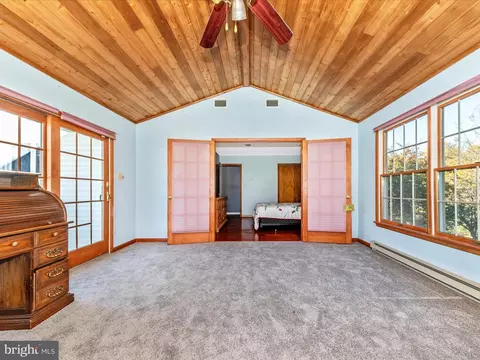 9242 Oak Tree Cir, Frederick, MD 21701 photo 21