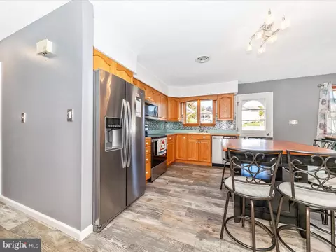 9242 Oak Tree Cir, Frederick, MD 21701 photo 12