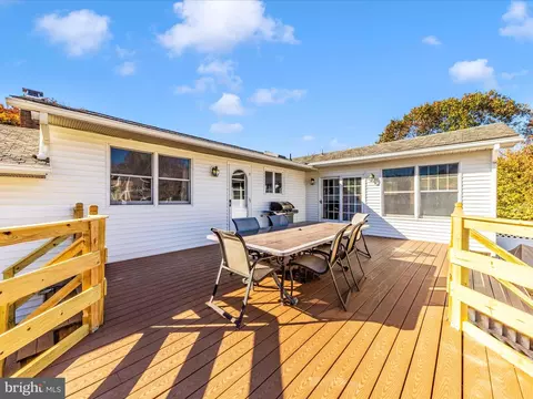 9242 Oak Tree Cir, Frederick, MD 21701 photo 51