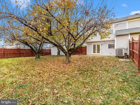 Exterior - 5801 Farmgate Ct, Frederick, MD 21703 photo 5 of 8