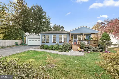 Exterior - 212 E K St, Brunswick, MD 21716 photo 1 of 24