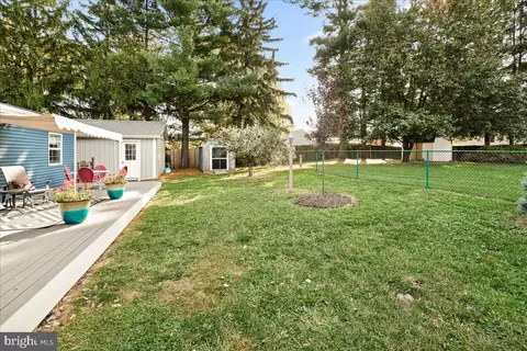 Exterior - 212 E K St, Brunswick, MD 21716 photo 18 of 24