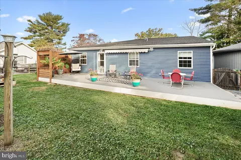 Exterior - 212 E K St, Brunswick, MD 21716 photo 10 of 24