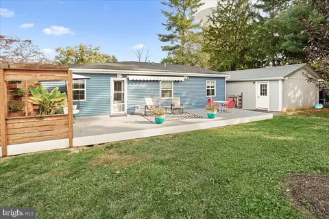 Exterior - 212 E K St, Brunswick, MD 21716 photo 11 of 24