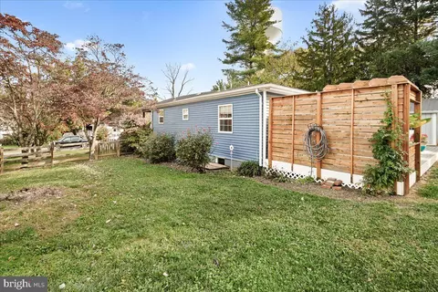 Exterior - 212 E K St, Brunswick, MD 21716 photo 15 of 24